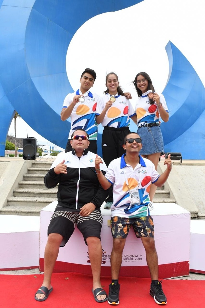 Durango escribe historia en el  Stand Up Paddle con tres medallas