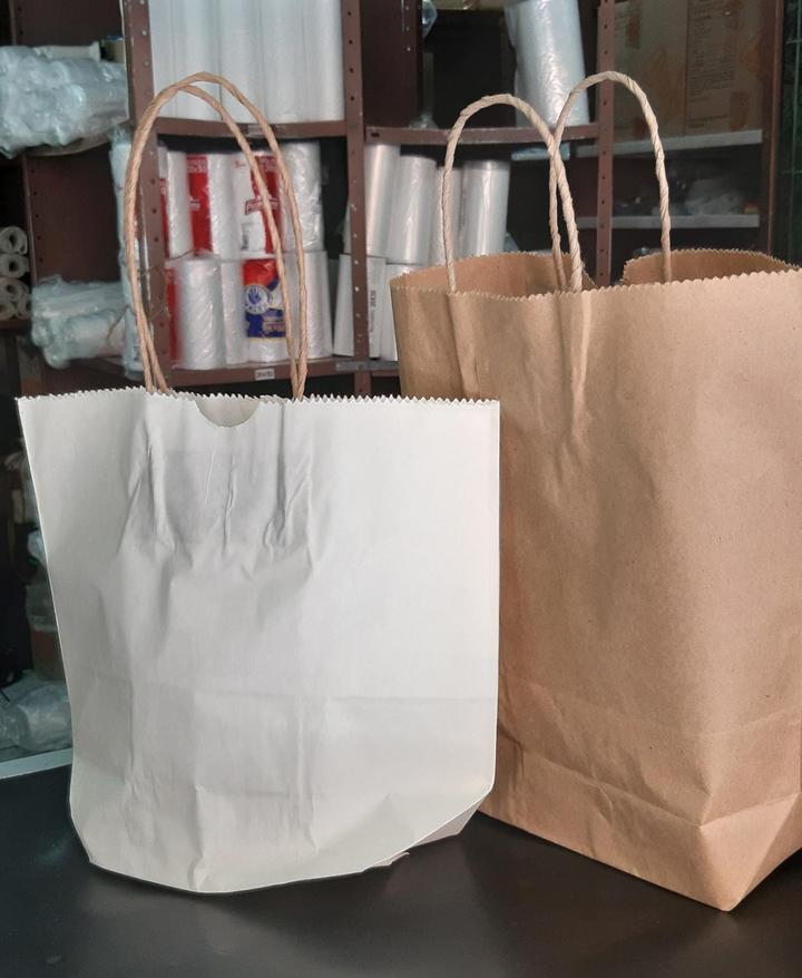 Venta de bolsa de plástico, a la baja