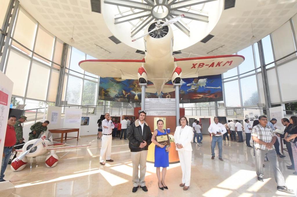 Conmemoran el 80 aniversario luctuoso de Francisco Sarabia, el gran piloto aviador de Lerdo