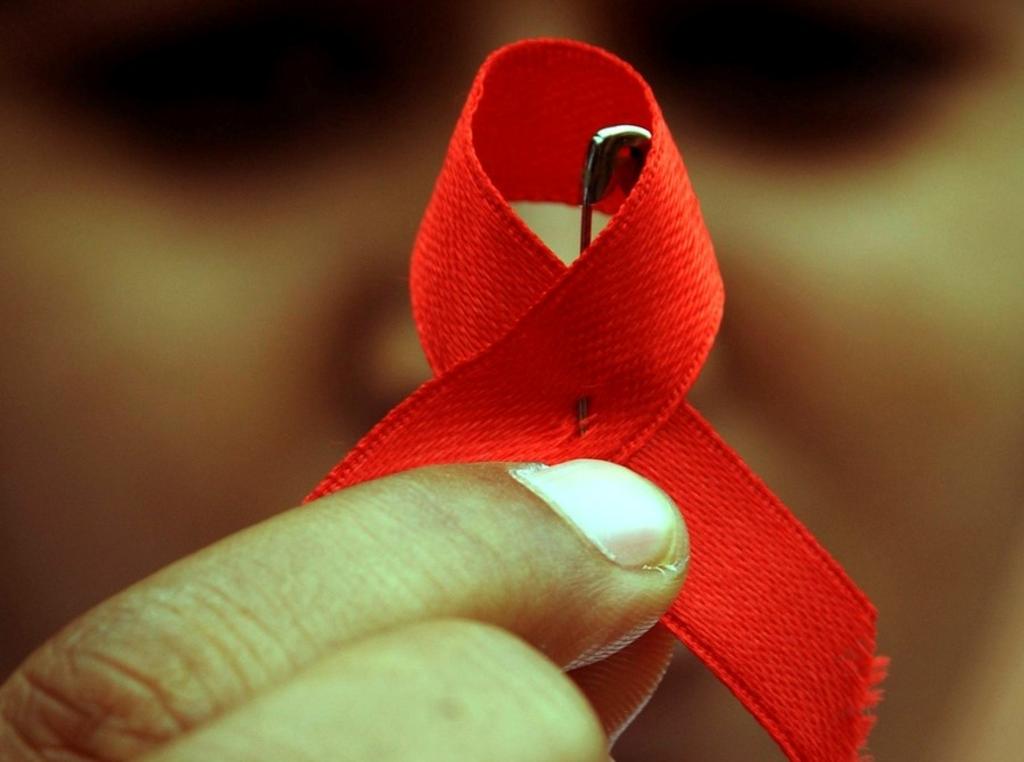 Casos nuevos de VIH se han triplicado en jóvenes mexicanos