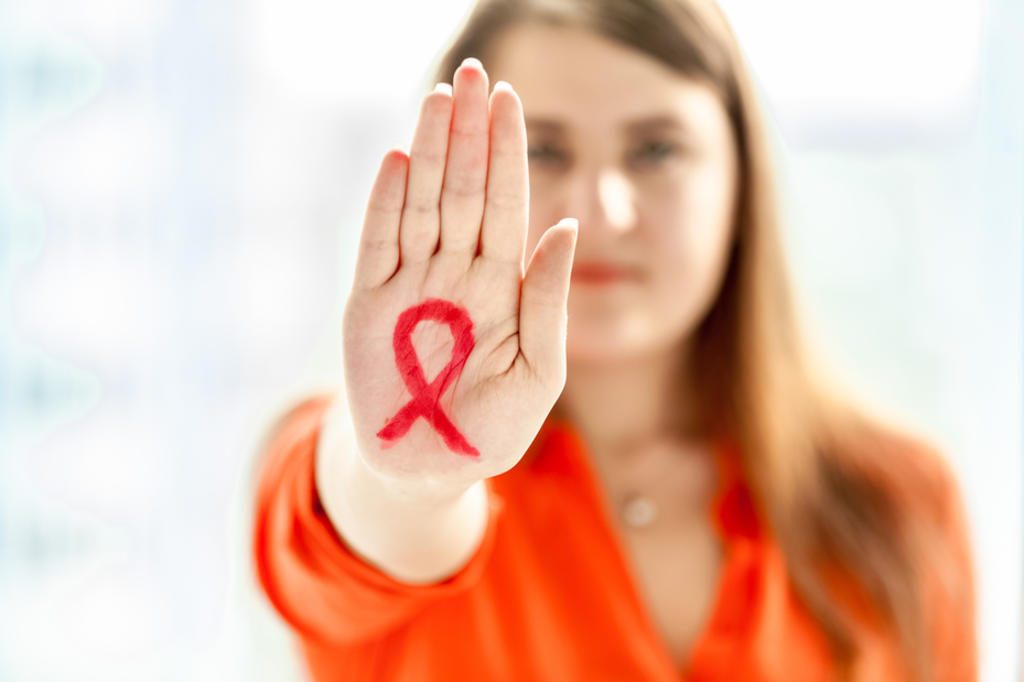 Mujeres con VIH requieren enfoque diferente