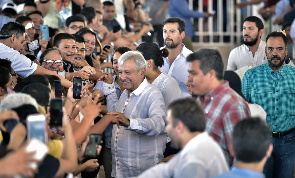 Adelantará Obrador entrega de escrituras