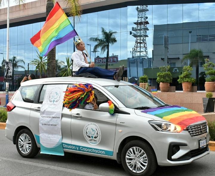 Participó la CEDH en marcha del orgullo LGBTTTIQA+