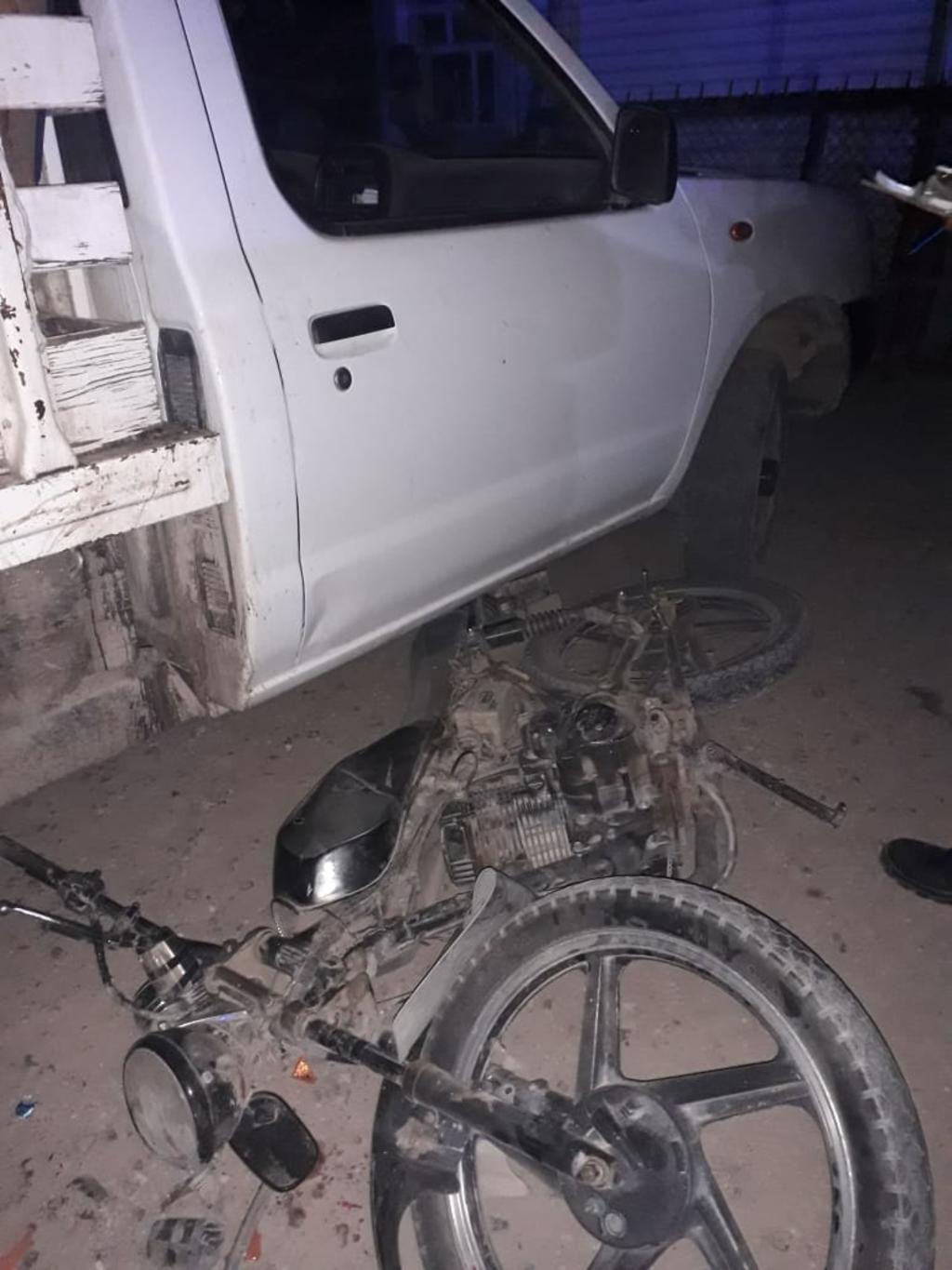 Dos menores resultan lesionados en accidente de moto en Gómez Palacio