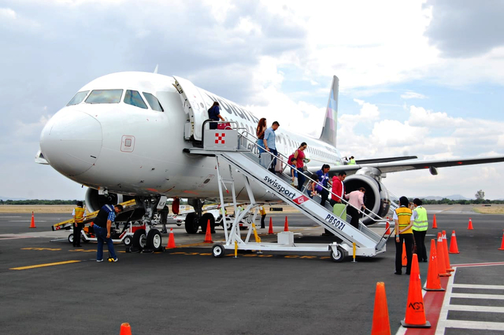 Inauguran vuelo directo Durango-Dallas de Volaris