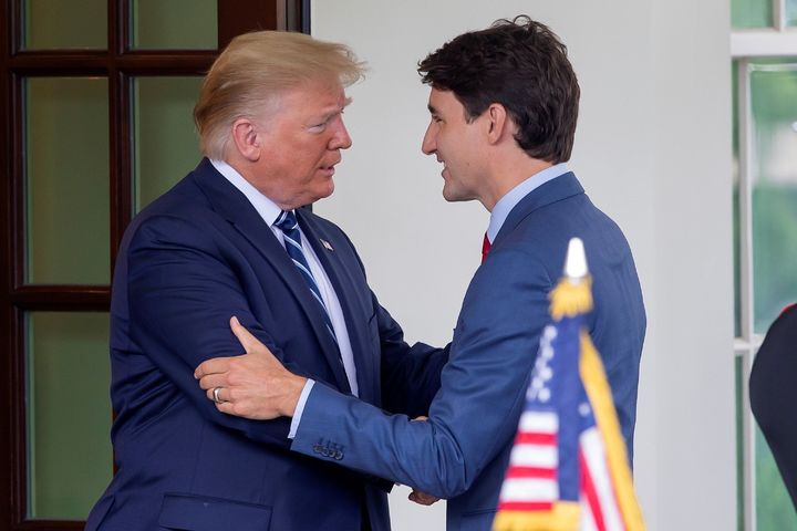 Acuerdan Trump y Trudeau mayor cooperación