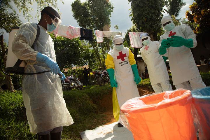 Suman mil 500 muertos por ébola