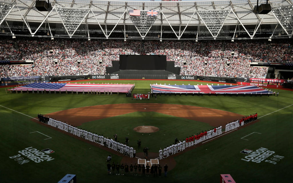 Yankees se impone en Londres a Medias Rojas