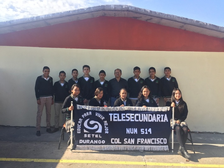 Egresan 54 alumnos de Telesecundaria 514 de El Salto