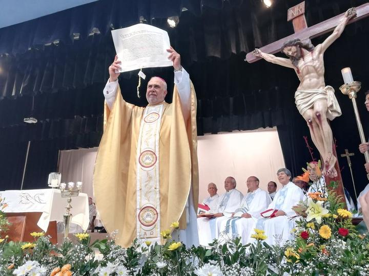 Toma posesión Obispo de la Diócesis de Gómez