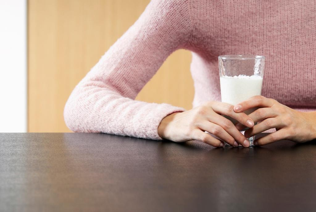 Consumo de lácteos se asocia a menor riesgo de cáncer colorrectal