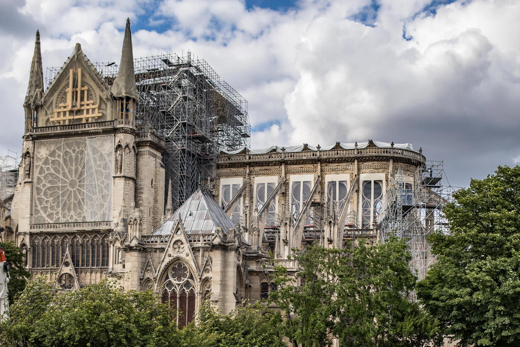 Aprueba Francia proyecto de ley para reconstrucción de Notre Dame
