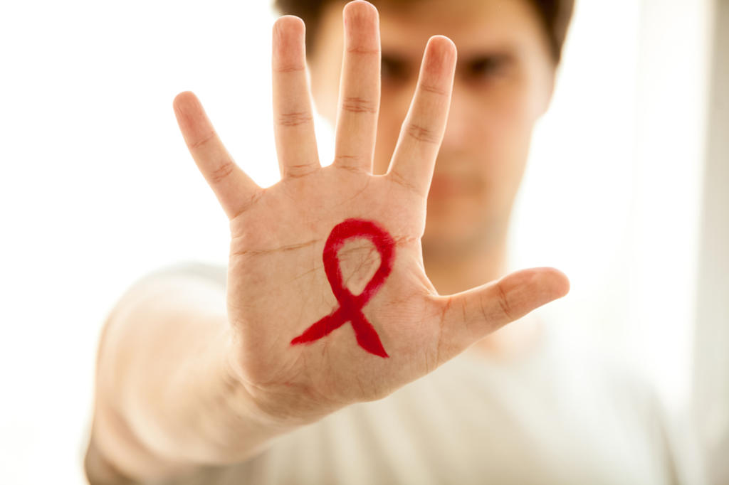 Lucha mundial contra el sida se está ralentizando