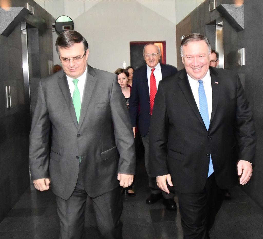 Destacan senadores visita de Pompeo a México; abre puerta a 'colaboración', estiman