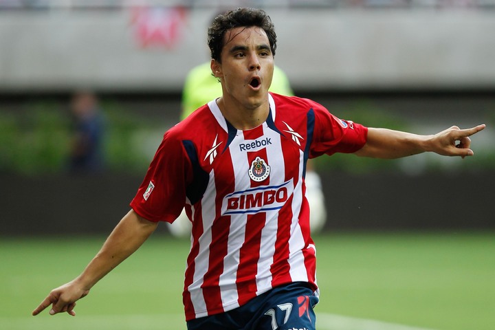 Omar Bravo se sacude polilla jugará en UDG
