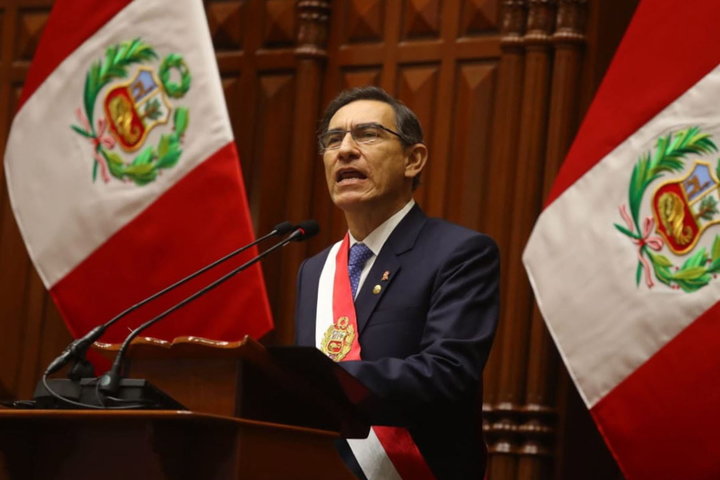 Propone Vizcarra recortar mandato en Perú