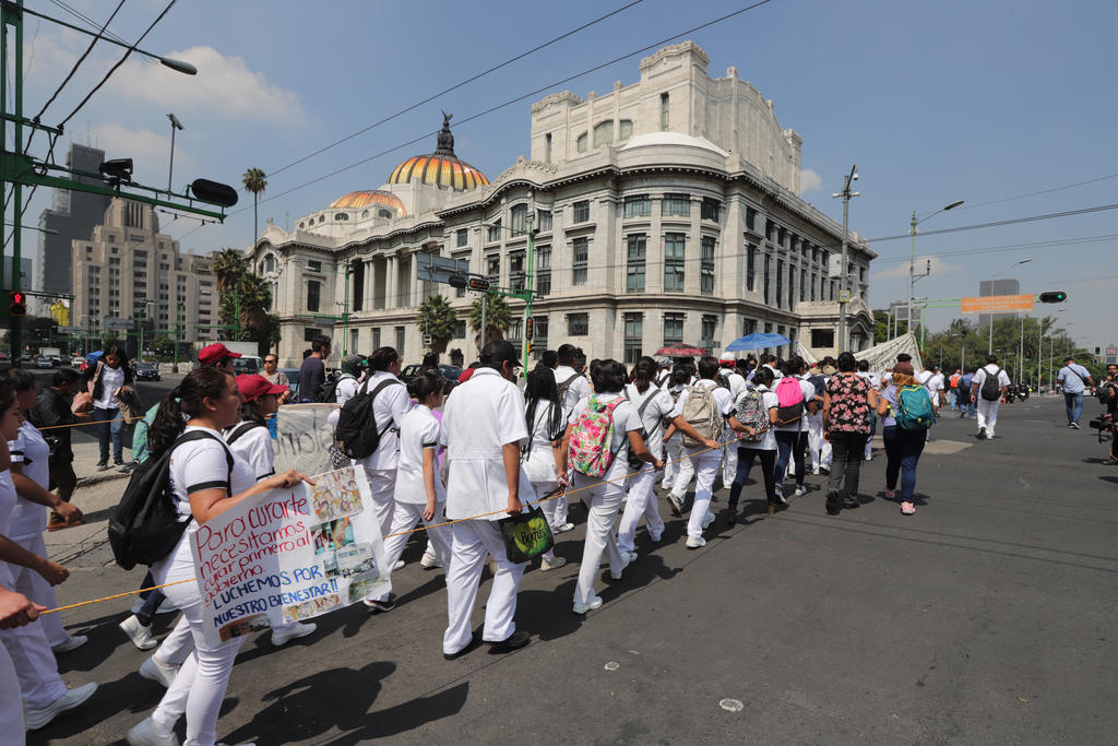 Médicos residentes fijan demandas; son más que dinero, aclaran