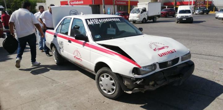 Lesionada, una pasajera de taxi