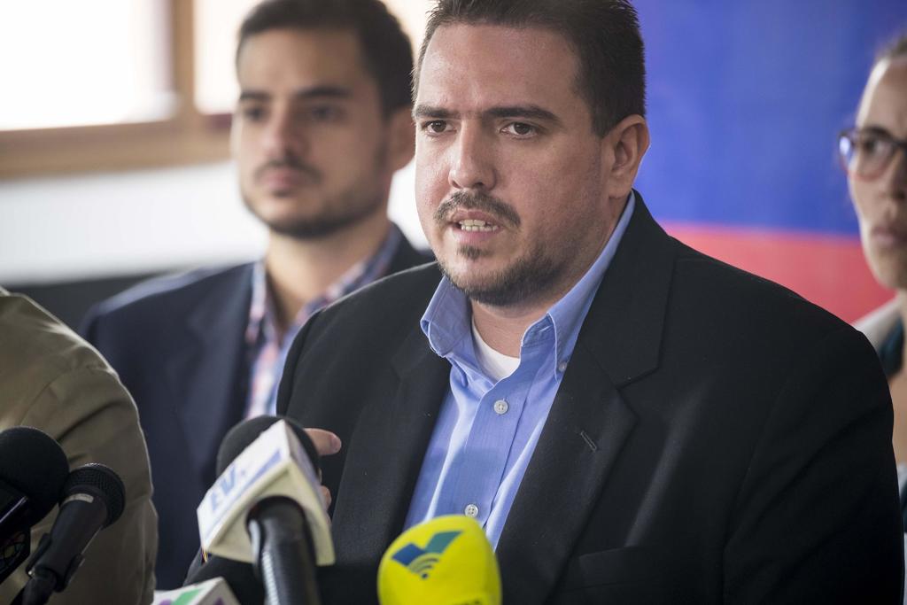 Maduro suspendió diálogo cuando había propuesta en la mesa, dice oposición