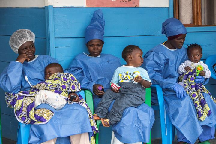 Afecta ébola a niños en El Congo