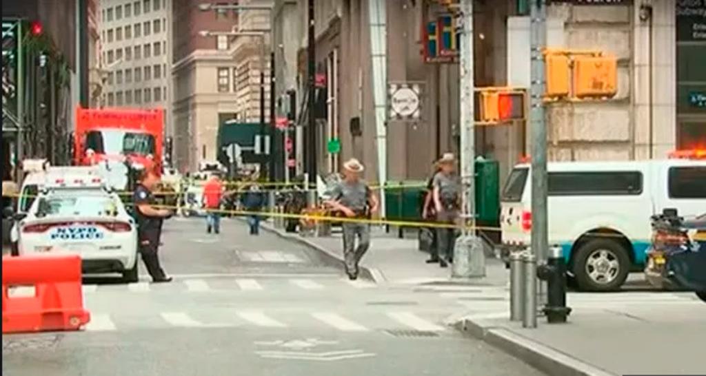 Desalojan estación del metro en Manhattan por paquetes sospechosos