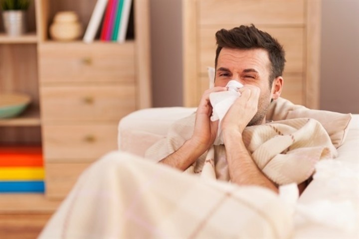 ¿Resfriado en hombres es más fuerte?