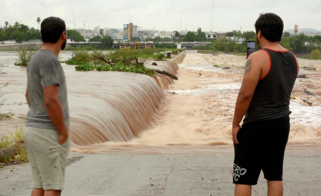 Pronostican más lluvias para Sonora y Sinaloa por 'Ivo'
