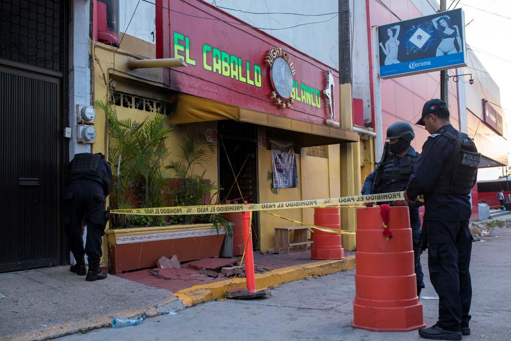 Solicitan a FGR atraer caso de la masacre en bar de Coatzacoalcos