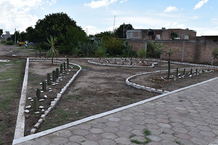 Recuperan espacios en Canatlán