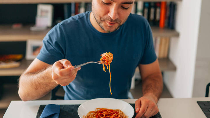 Comer triste o enojado te puede hacer engordar