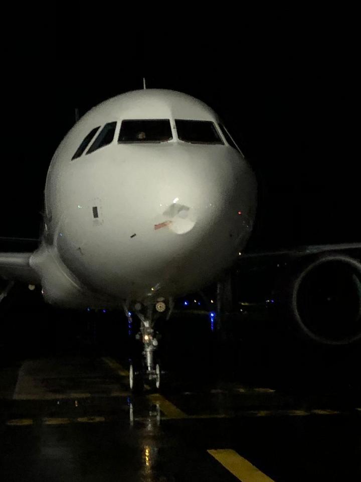 Avión ruta Durango-Tijuana se accidenta; logra aterrizar