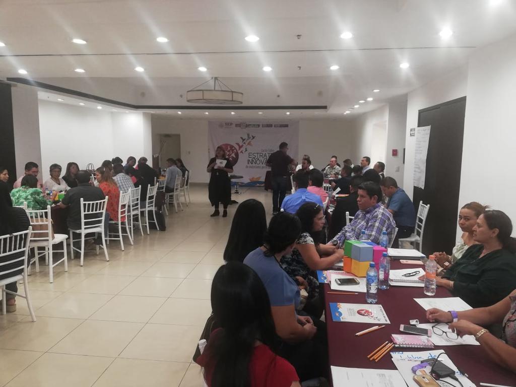 Imparten curso sobre migrantes a docentes de Coahuila