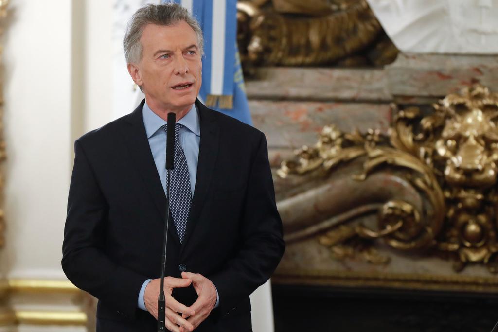 Asegura Macri que restricciones cambiarias son 'lo menos invasivas posibles'