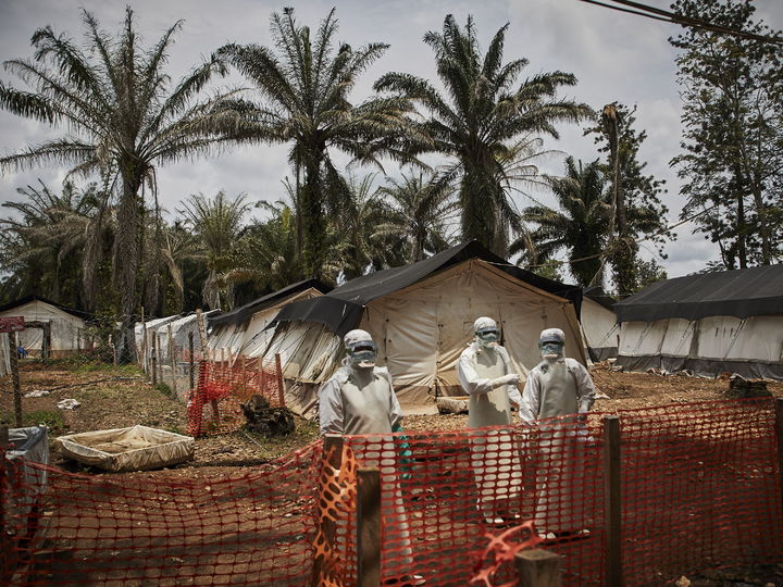 Sobrevivientes de ébola con mayor riesgo
