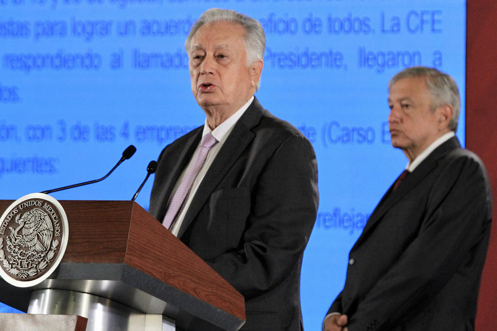 Bartlett ayuda 'a limpiar la CFE de corrupción', afirma López Obrador