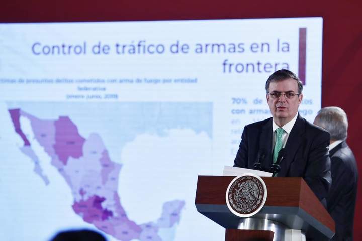 México pide a Estados Unidos 'congelar'  el tráfico de armas