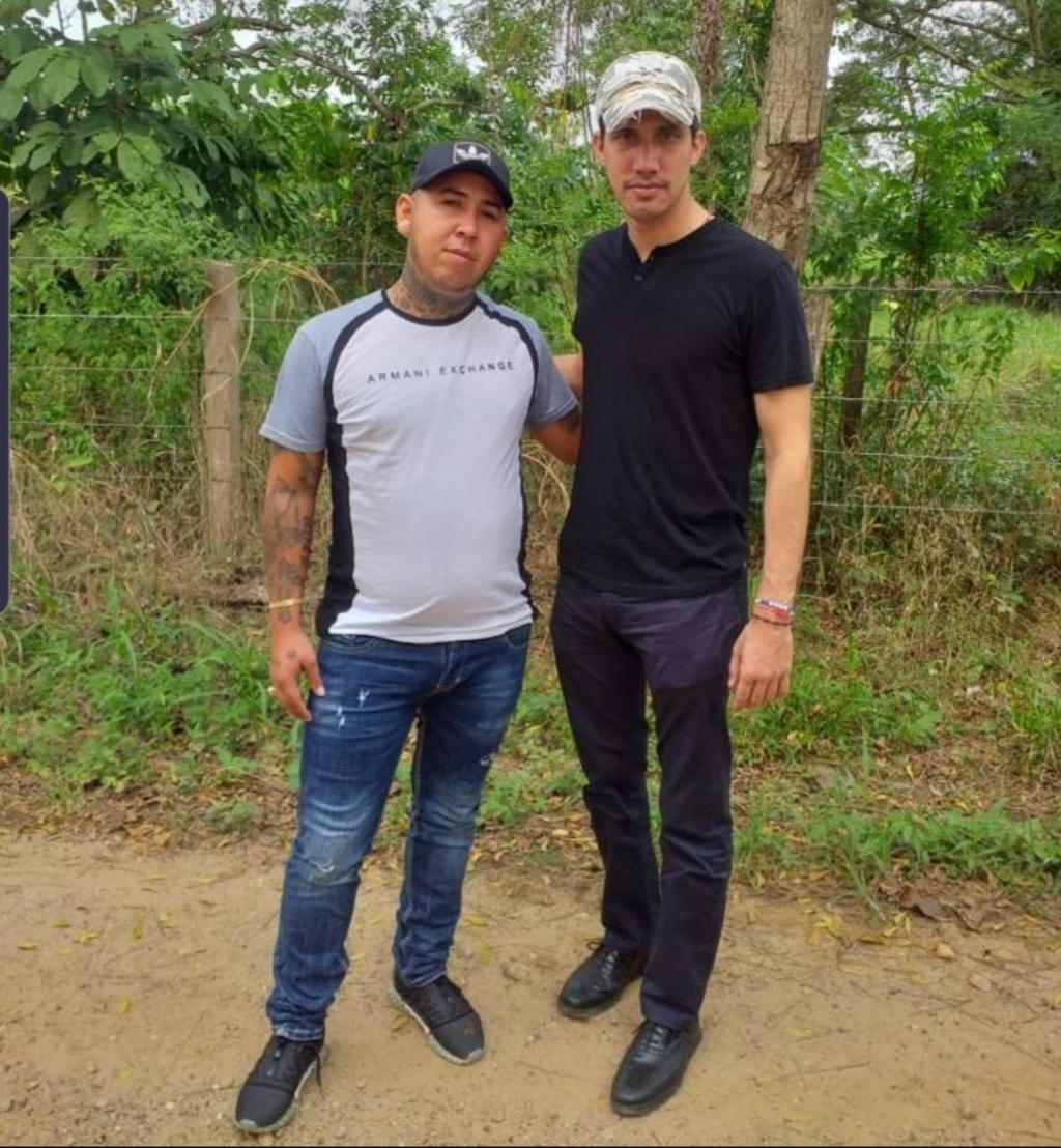 Niega Guaidó conocer a criminales colombianos con los que se tomó una foto