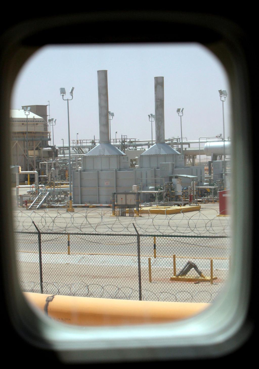 'Ataque contra refinería no ha sido lanzado desde Yemen', acusa coalición árabe