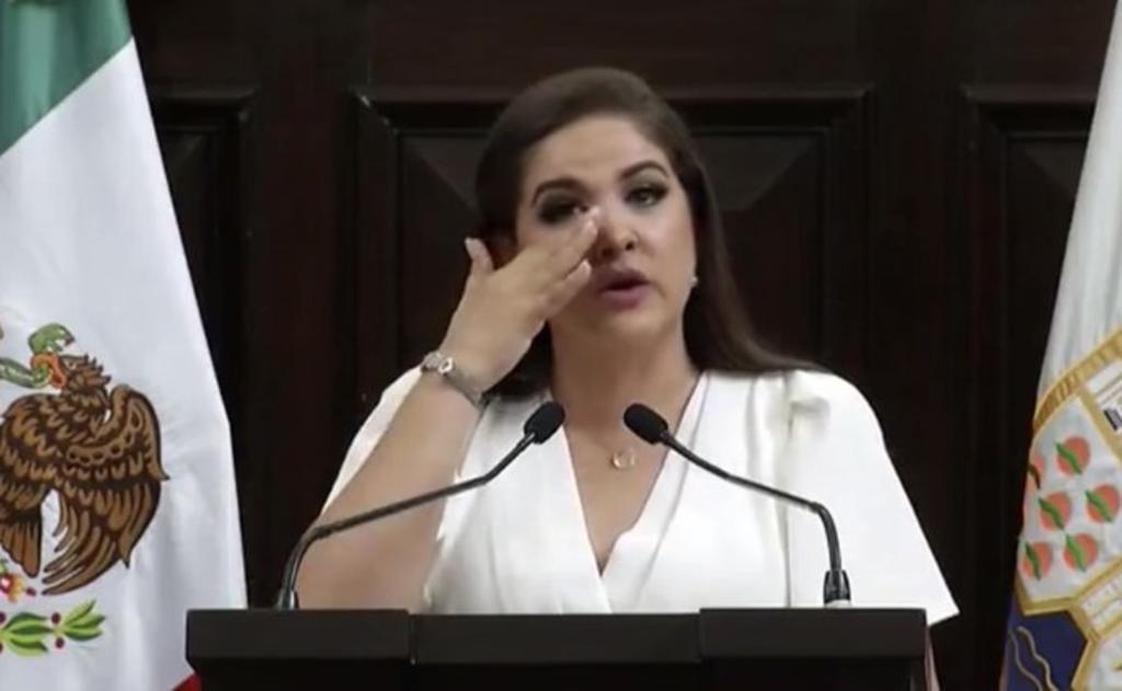 Llora alcaldesa de Hermosillo durante su primer informe