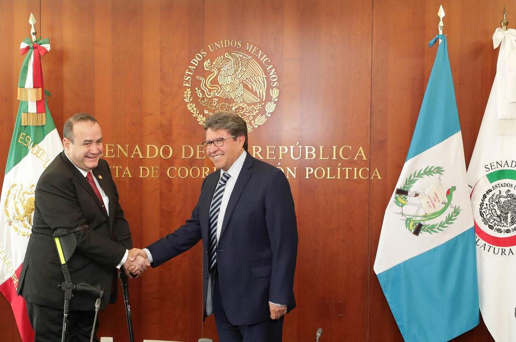 Busca Guatemala inversión con México