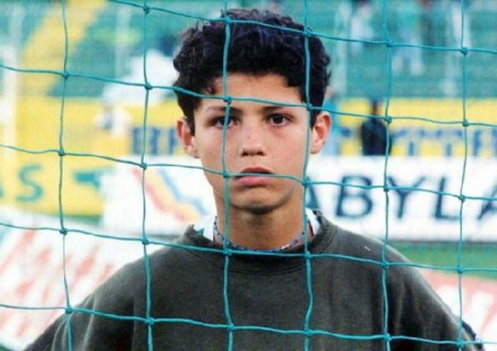 'CR7' busca a mujer que le regaló hamburguesas en sus inicios