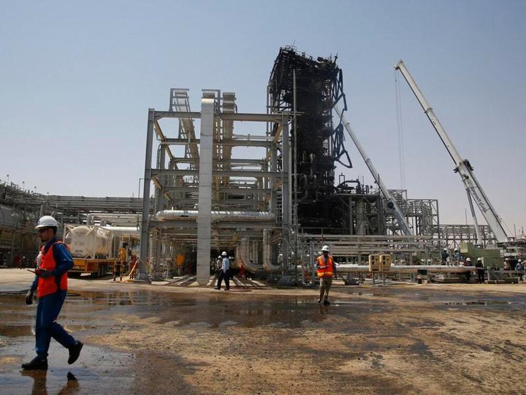 Muestra Arabia Saudí los efectos de los ataques en refinerías