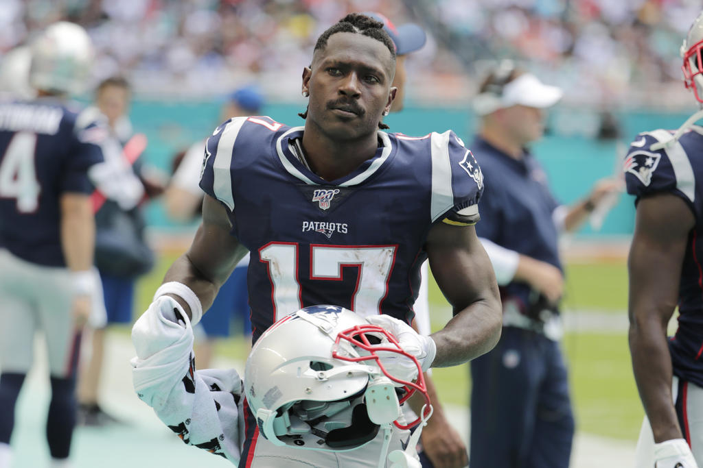 Antonio Brown es dado de baja con los Patriotas