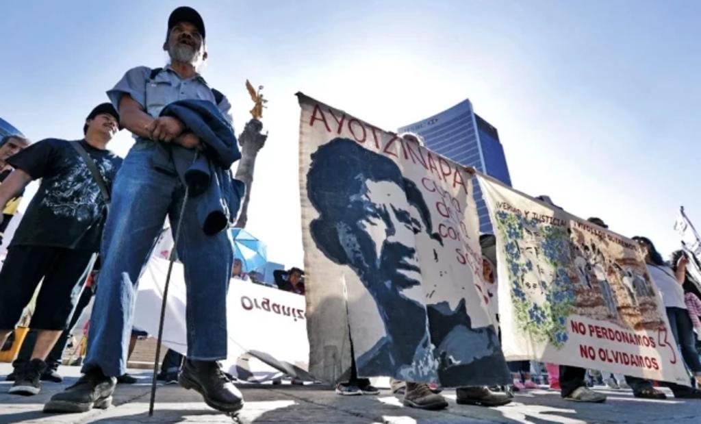 FGR cita al exgobernador Ángel Aguirre por caso Ayotzinapa