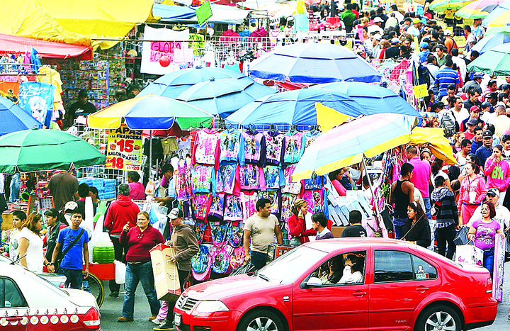 Crece informalidad en agosto