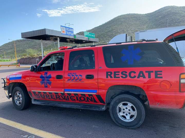 Traficaban droga en una 'ambulancia' en Durango; dos detenidos