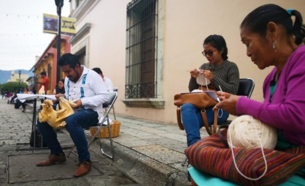 Artesanos oaxaqueños exigen reconocimiento con protesta pacífica