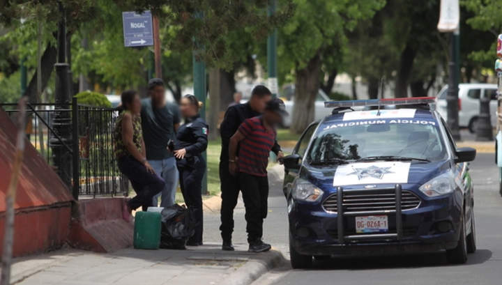 Tres detenidos por violentar a mujeres