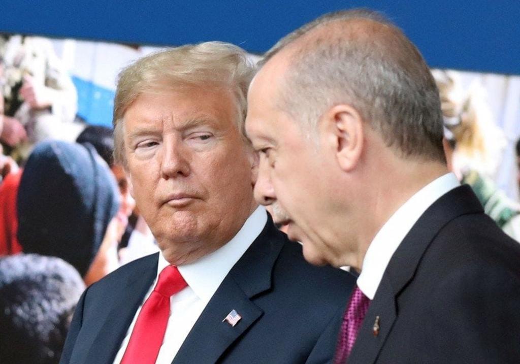Amenaza Trump a Erdogan con 'más que sanciones' si es 'inhumano' con kurdos