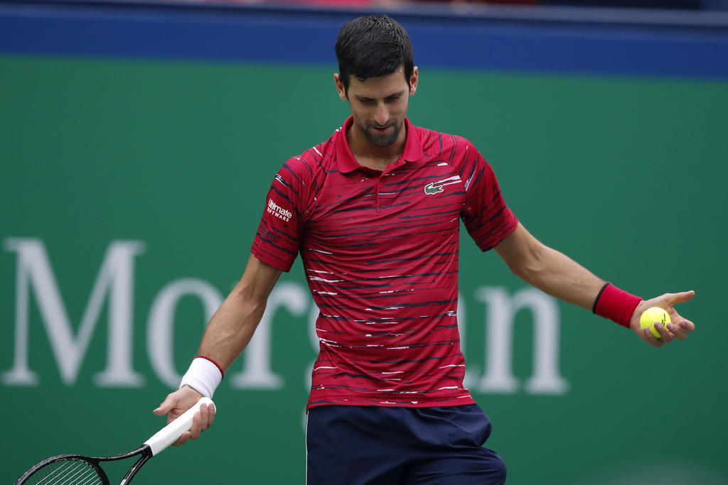 Eliminan a Djokovic y Federer en 'cuartos' del Masters de Shanghái
